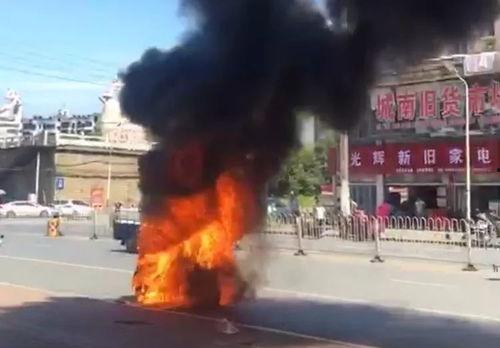 潮汕广场爆料事件视频,真相与争议交织的现场直击