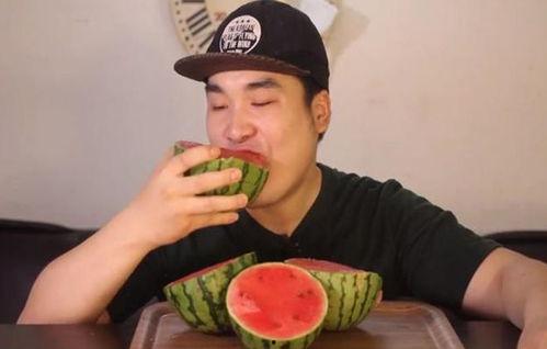 免费吃瓜网红在线观看,网红直播带你领略网络娱乐新潮流 第2张 免费吃瓜网红在线观看,网红直播带你领略网络娱乐新潮流 第2张