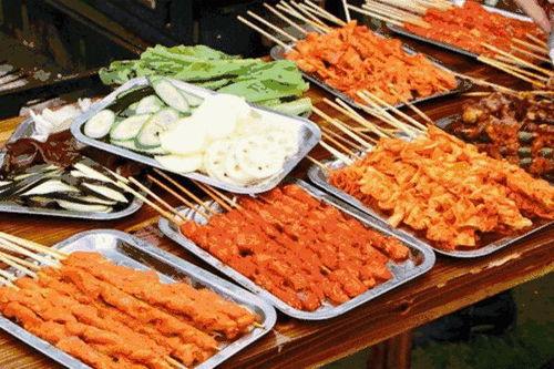 宁夏烧烤摊爆料事件视频,真相与争议交织的街头冲突 第3张 宁夏烧烤摊爆料事件视频,真相与争议交织的街头冲突 第3张